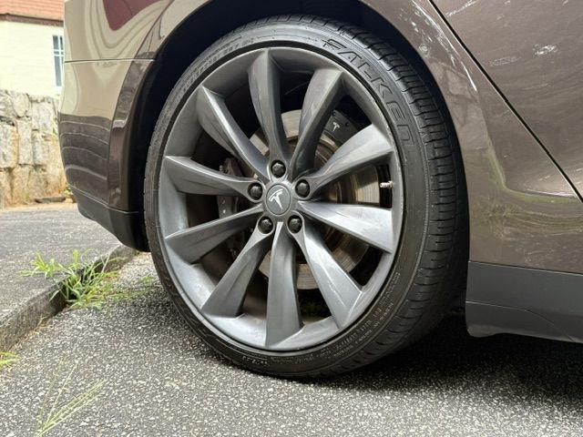 Tesla Model S Base 2013