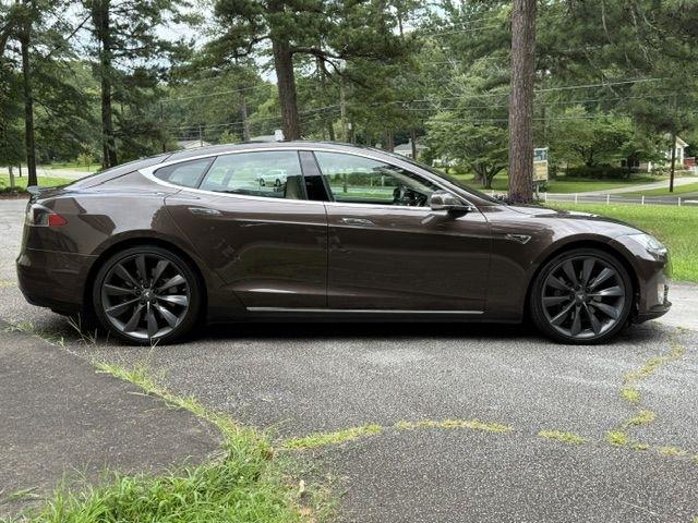 Tesla Model S Base 2013