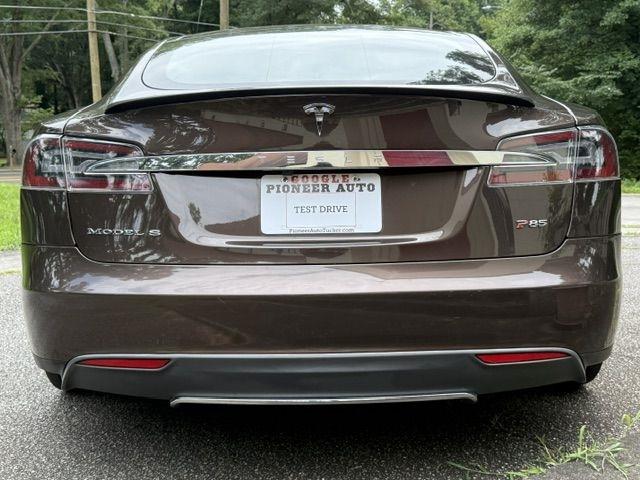 Tesla Model S Base 2013