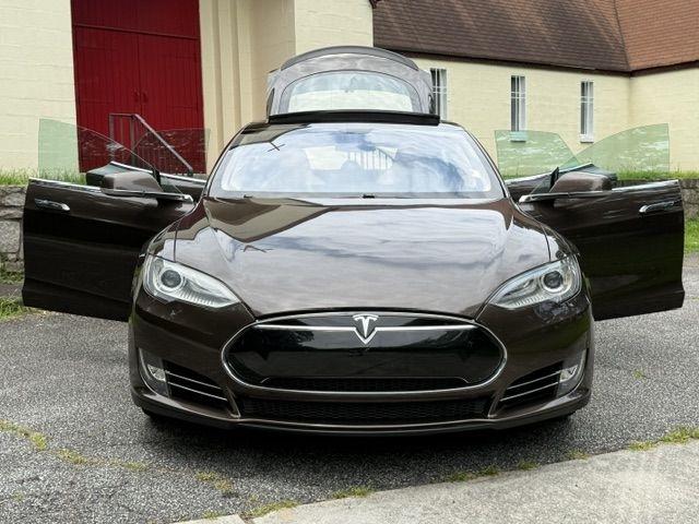 Tesla Model S Base 2013