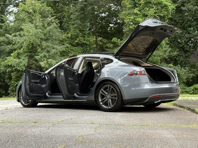 Tesla Model S Base 2013