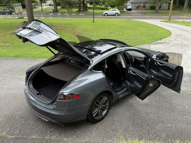 Tesla Model S Base 2013