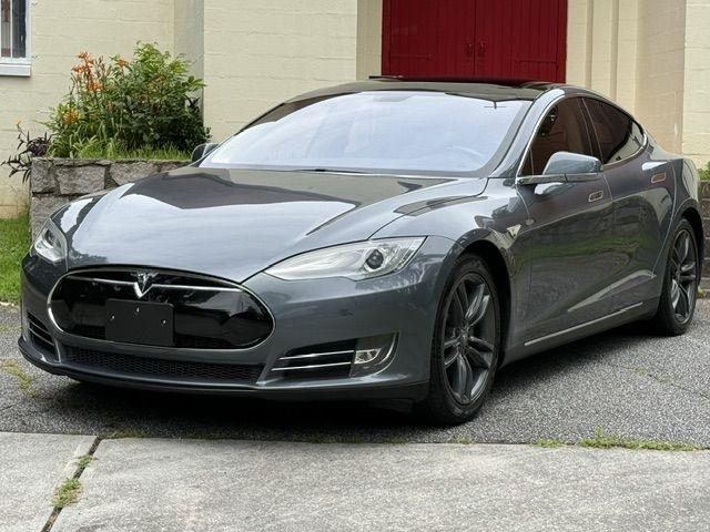 Tesla Model S Base 2013