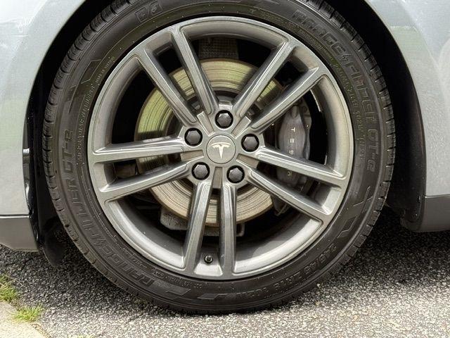 Tesla Model S Base 2013