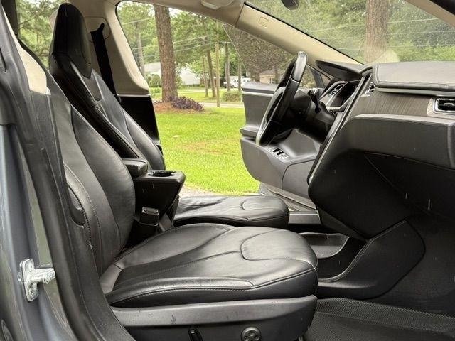 Tesla Model S Base 2013
