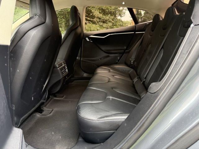 Tesla Model S Base 2013