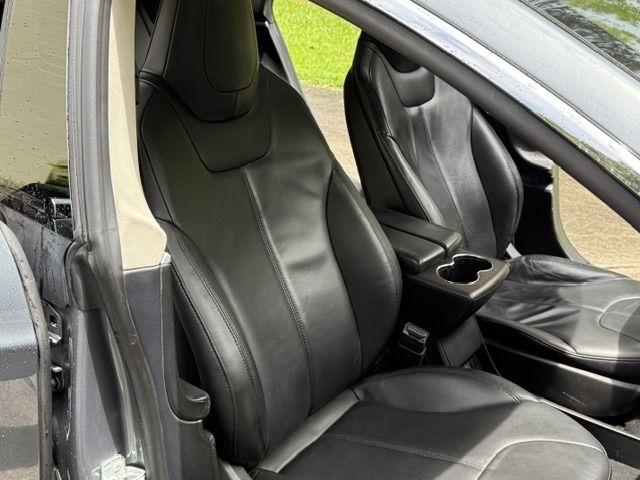 Tesla Model S Base 2013