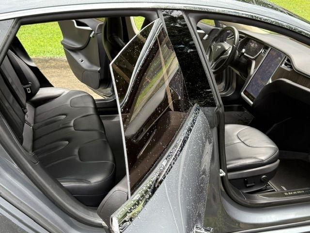 Tesla Model S Base 2013