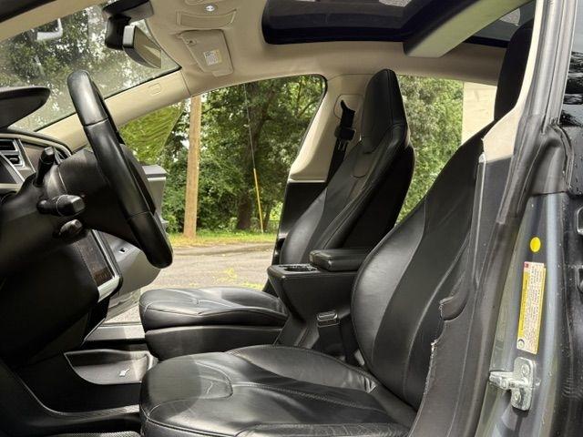 Tesla Model S Base 2013