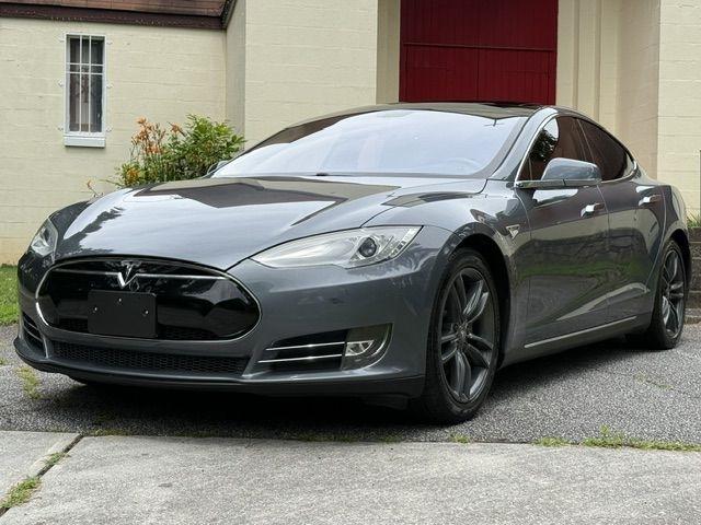 Tesla Model S Base 2013