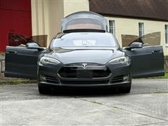 2013 Tesla Model S 