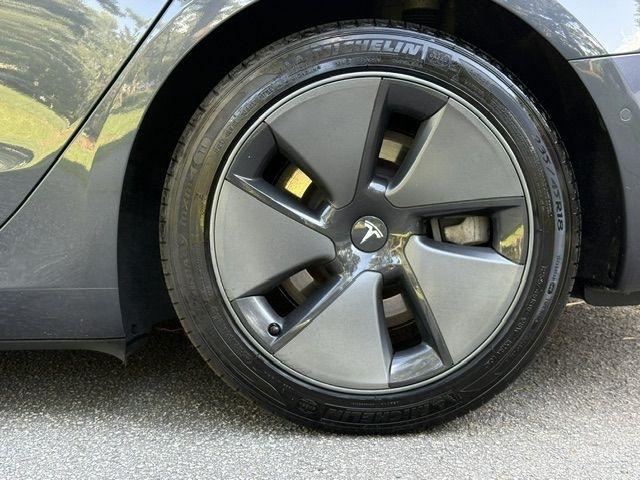 Tesla Model 3 Standard Range Plus 2021