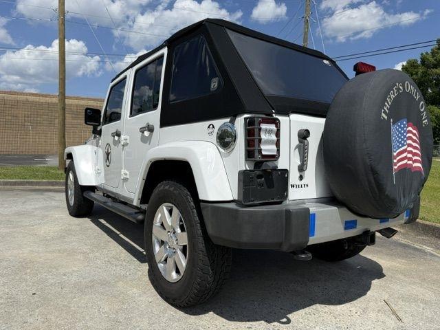 Jeep Wrangler Unlimited Sahara 4WD 2013