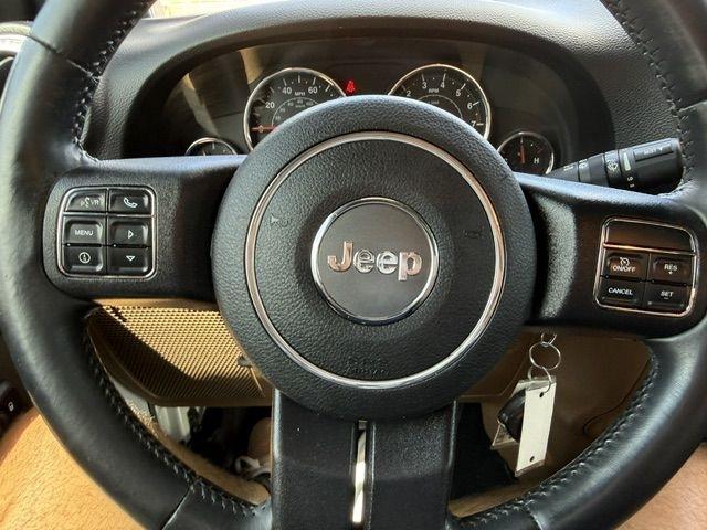 Jeep Wrangler Unlimited Sahara 4WD 2013