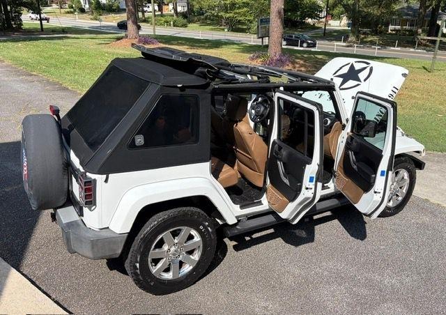 Jeep Wrangler Unlimited Sahara 4WD 2013