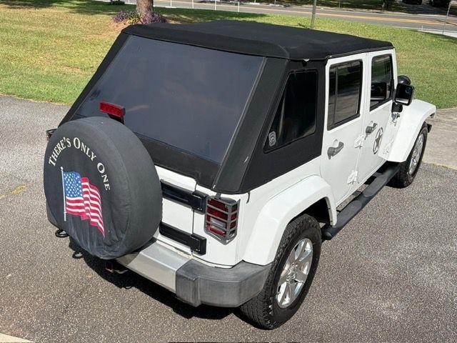 Jeep Wrangler Unlimited Sahara 4WD 2013