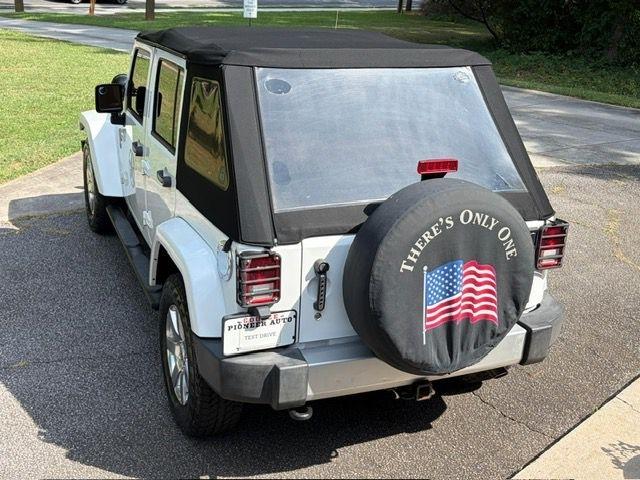 Jeep Wrangler Unlimited Sahara 4WD 2013
