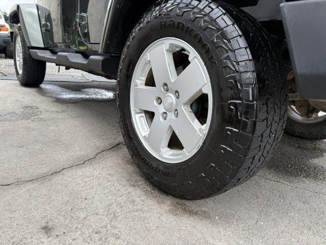 RAM 1500 Sport Crew Cab SWB 4WD 2016