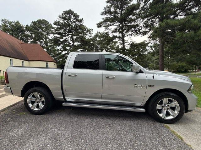 RAM 1500 Sport Crew Cab SWB 4WD 2016