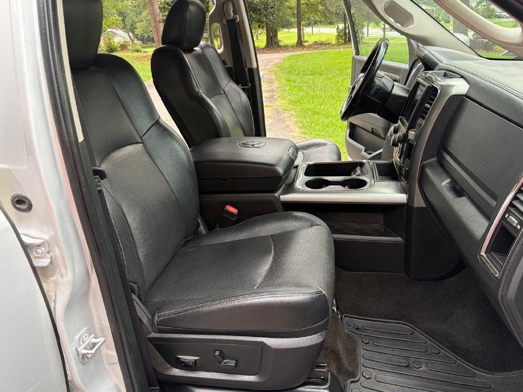 RAM 1500 Sport Crew Cab SWB 4WD 2016