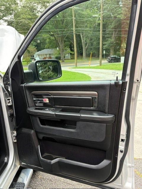 RAM 1500 Sport Crew Cab SWB 4WD 2016