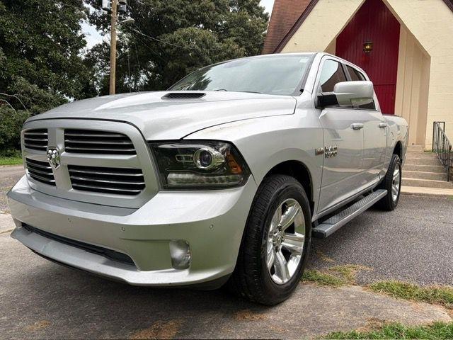 RAM 1500 Sport Crew Cab SWB 4WD 2016
