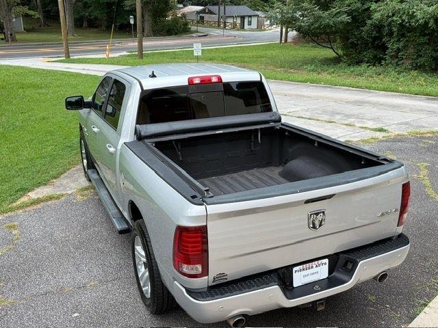 RAM 1500 Sport Crew Cab SWB 4WD 2016