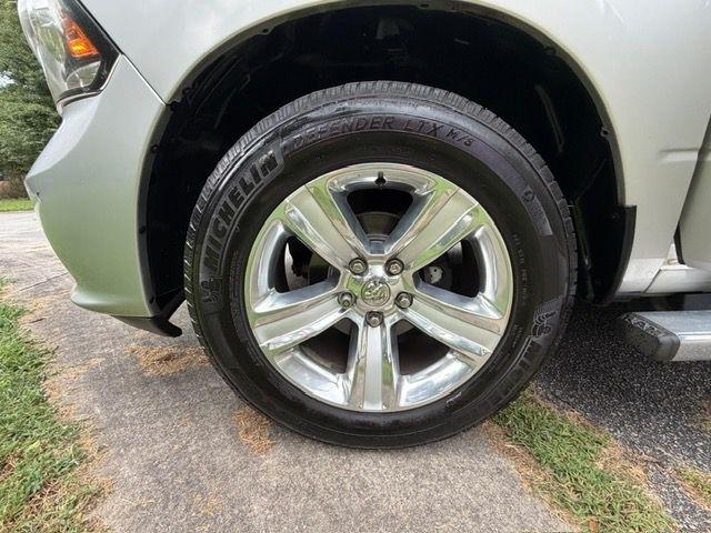 RAM 1500 Sport Crew Cab SWB 4WD 2016