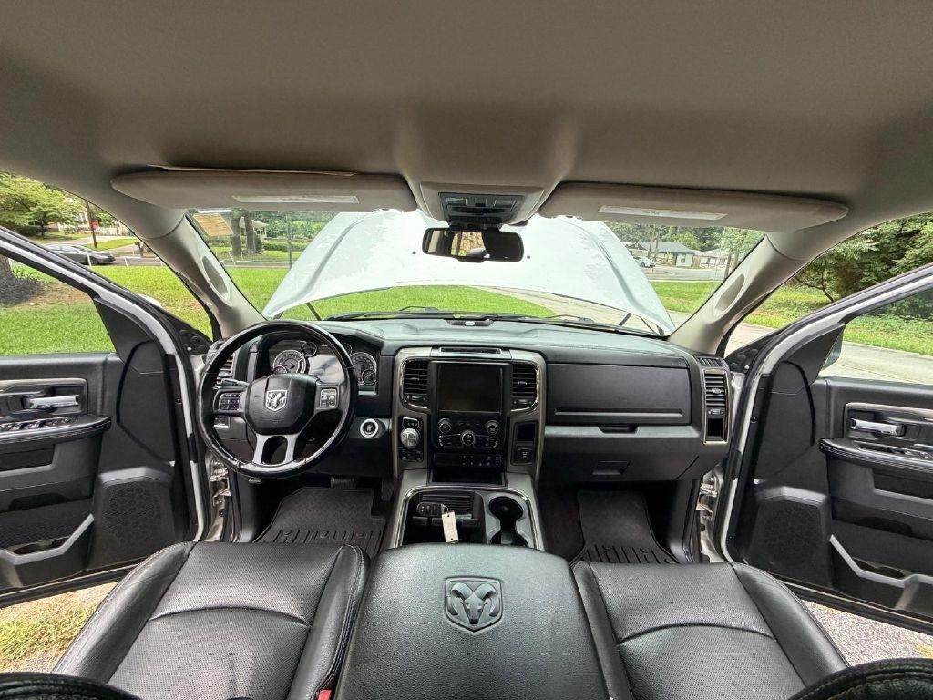 RAM 1500 Sport Crew Cab SWB 4WD 2016