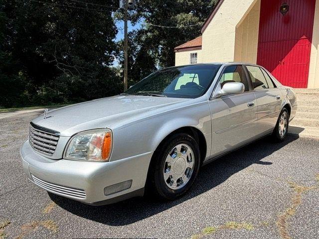 Cadillac DeVille Base 2000