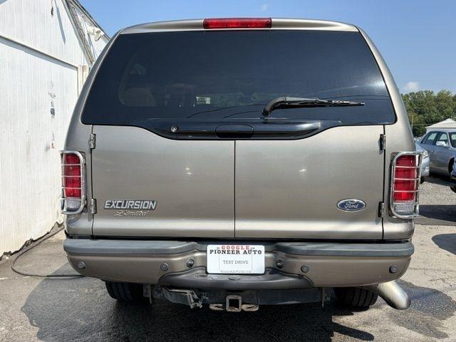 Ford Excursion Limited 6.0L 4WD 2003