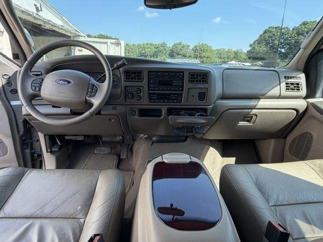 Ford Excursion Limited 6.0L 4WD 2003
