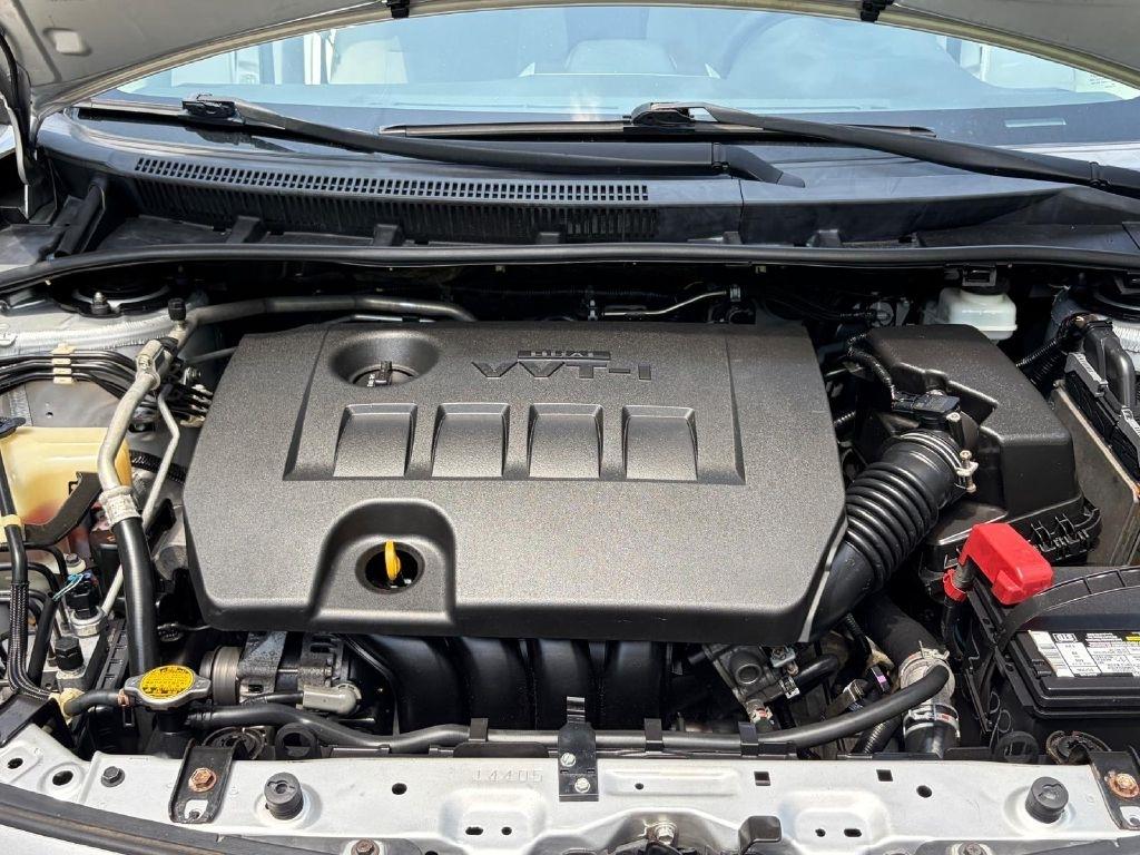 Toyota Corolla S 5-Speed MT 2013