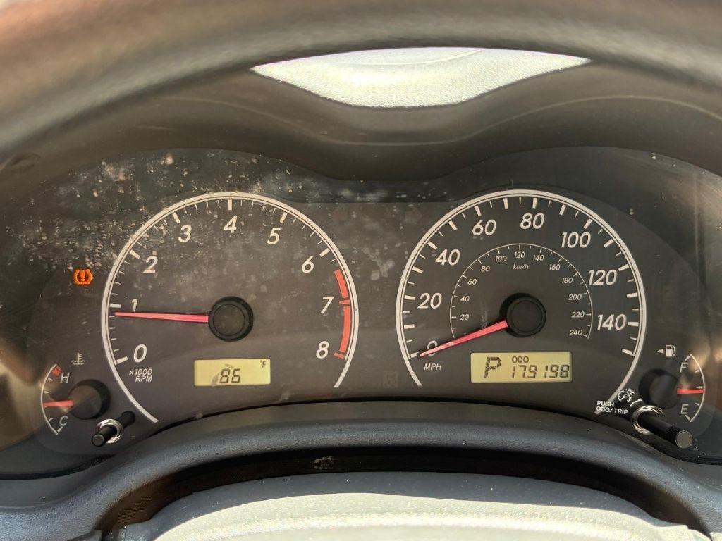 Toyota Corolla S 5-Speed MT 2013