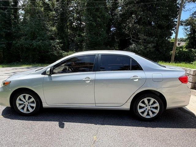 Toyota Corolla S 5-Speed MT 2013