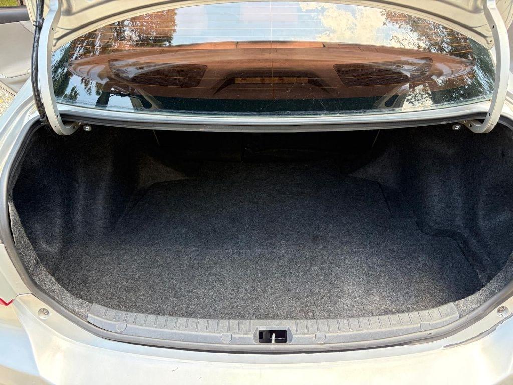 Toyota Corolla S 5-Speed MT 2013