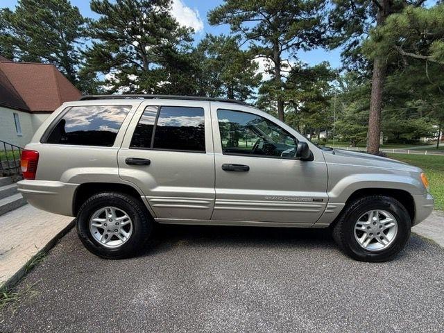 Jeep Grand Cherokee Laredo 4WD 2004