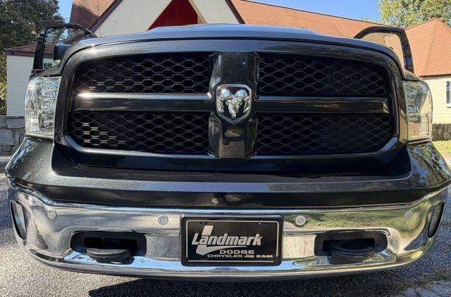 RAM 1500 SLT Crew Cab SWB 4WD 2016
