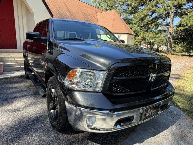 RAM 1500 SLT Crew Cab SWB 4WD 2016
