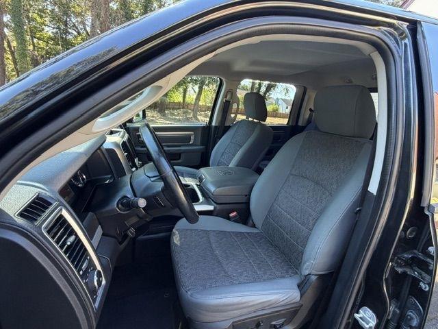 RAM 1500 SLT Crew Cab SWB 4WD 2016