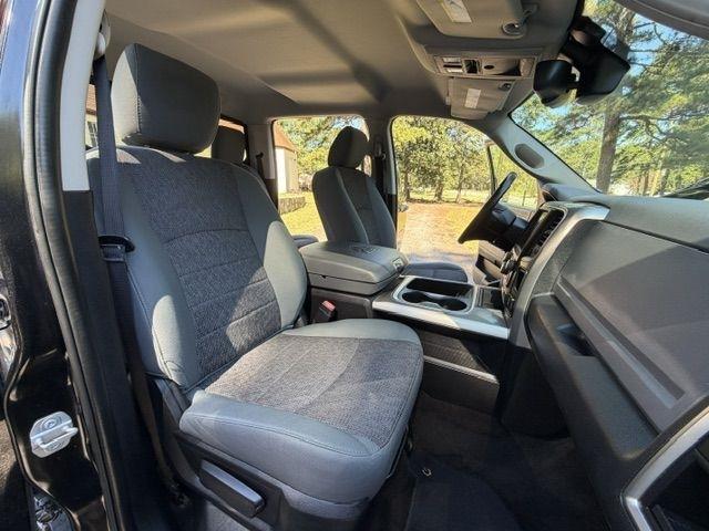 RAM 1500 SLT Crew Cab SWB 4WD 2016