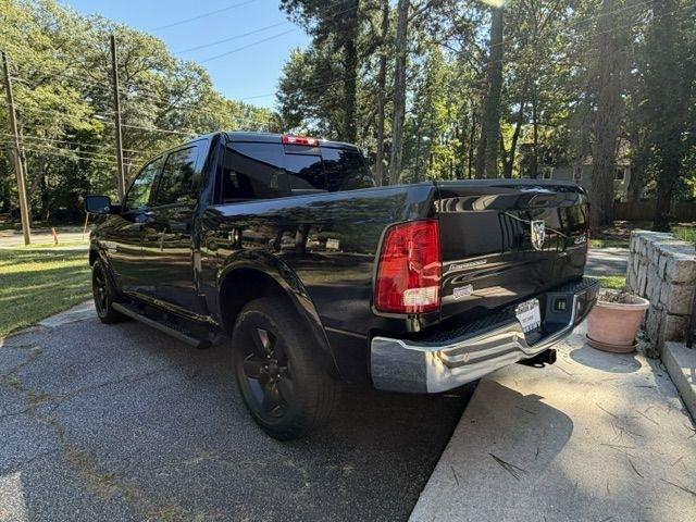 RAM 1500 SLT Crew Cab SWB 4WD 2016
