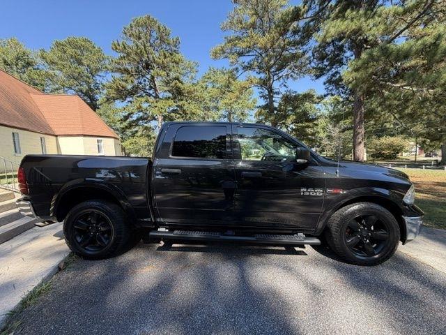 RAM 1500 SLT Crew Cab SWB 4WD 2016