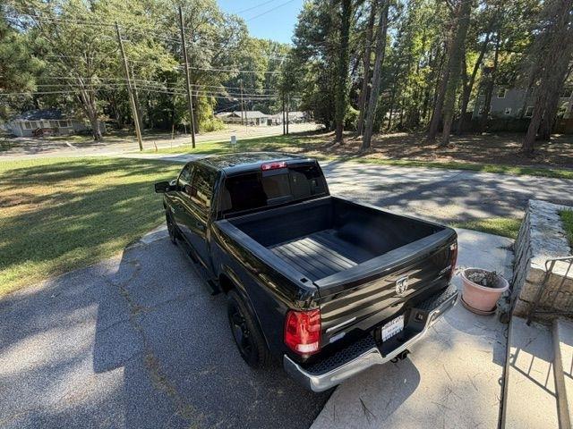 RAM 1500 SLT Crew Cab SWB 4WD 2016