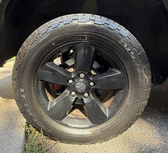 RAM 1500 SLT Crew Cab SWB 4WD 2016