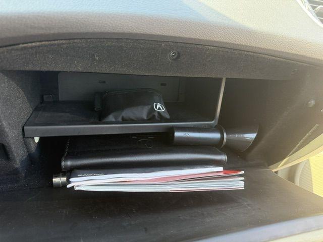 Acura TLX photo 22