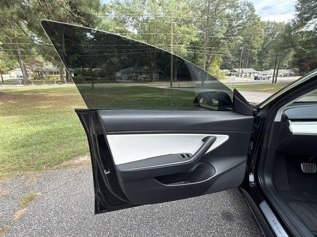Tesla Model 3 Standard Range Plus 2020