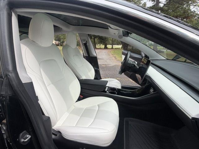 Tesla Model 3 Standard Range Plus 2020
