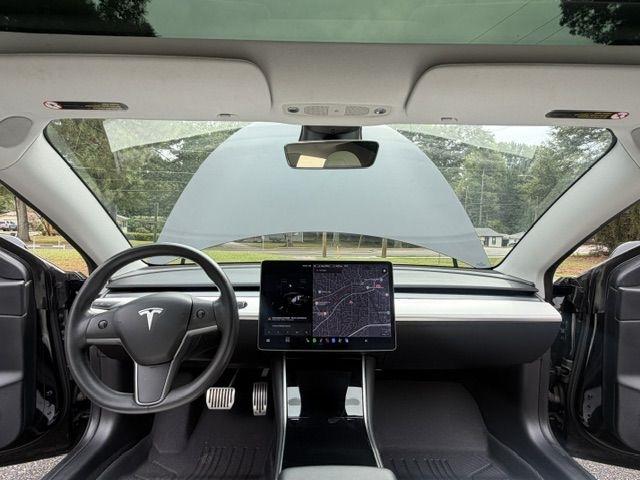 Tesla Model 3 Standard Range Plus 2020
