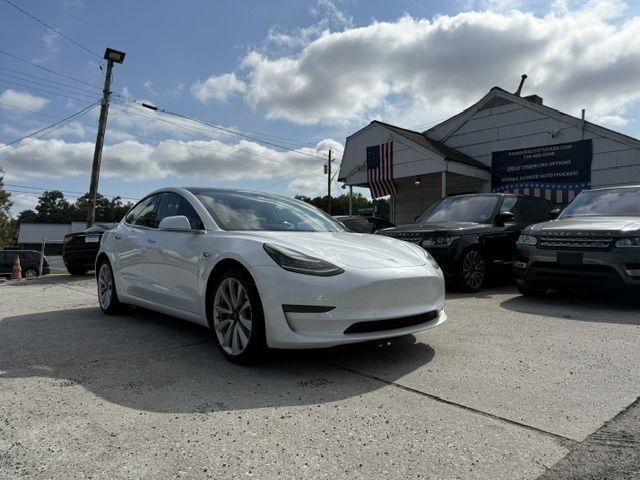 Tesla Model 3 photo 7